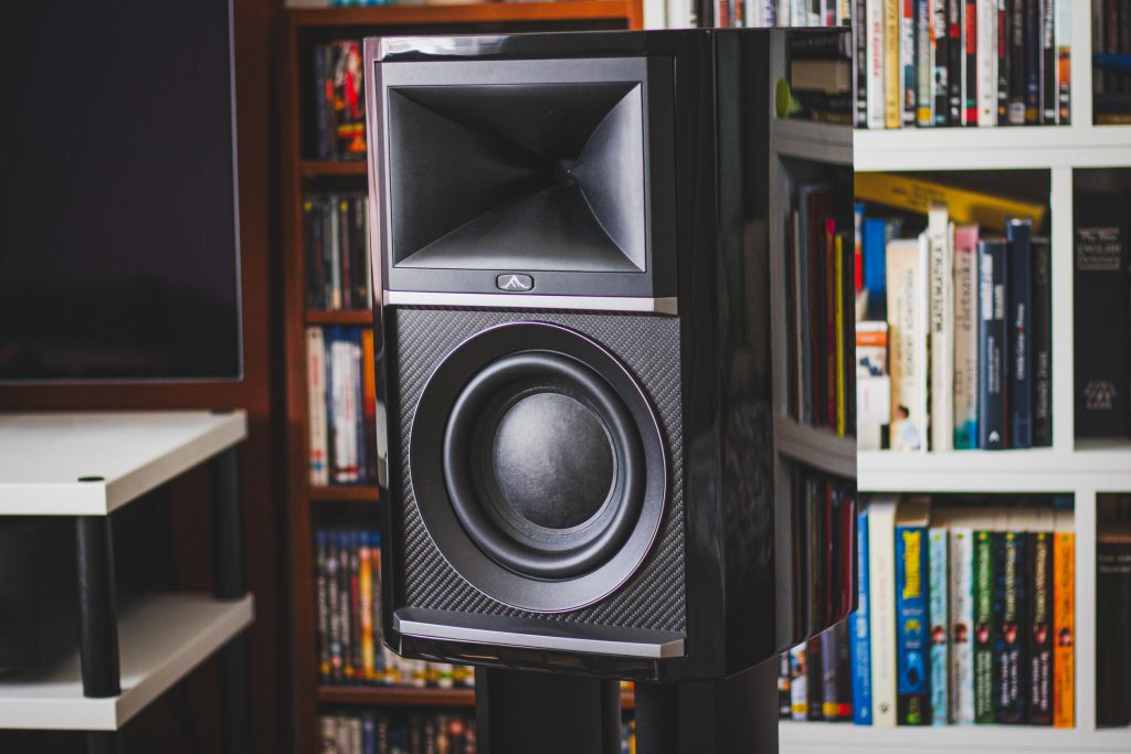 jbl-summit-ama-hangfal